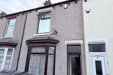 3 bed property, in Hovingham Street, £69,950