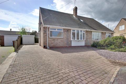 3 bed property, in Chestnut Avenue, £209,950