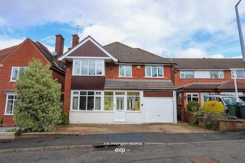 4 bed property, in High Haden Crescent, £365,000