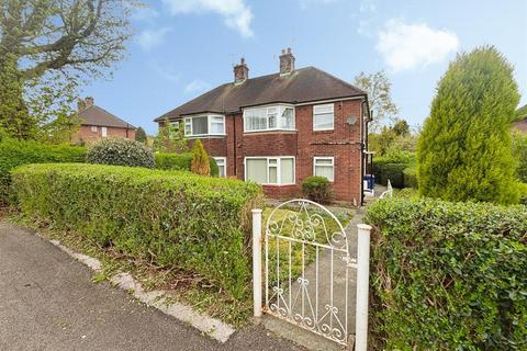 1 bed property, in Clayton Lane, £90,000