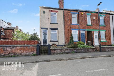 3 bed property, in Olive Grove Road, £170,000