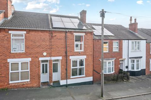 3 bed property, in Devon Street, £128,000