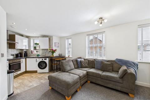 2 bed property, in Ashdown Court, £70,000