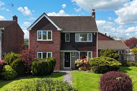 3 bed property, in Tean Road, £325,000