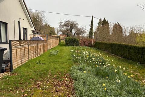 Studio, in Windmill Lane, £200,000
