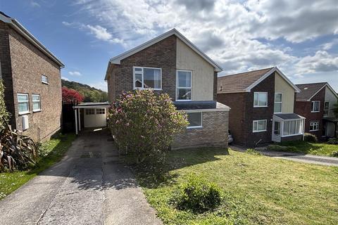 4 bed property, in Mumbles Head Park, £295,000