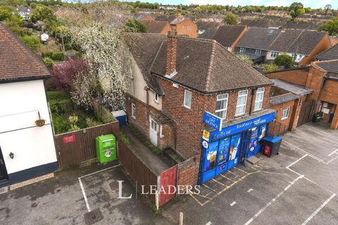 3 bed property, in Bradwell Road, £150,000