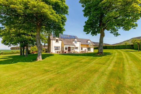 5 bed property, in By Kinross, £1,250,000