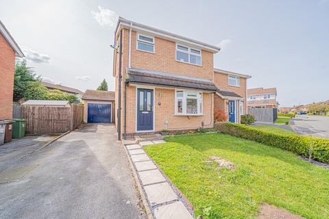 3 bed property, in Whitemoor Drive, £385,000