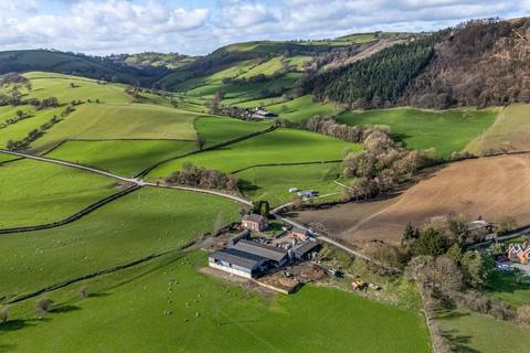 6 bed property, in Manafon, £1,800,000