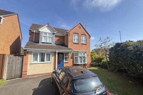 4 bed property, in Moor Furlong, £315,000