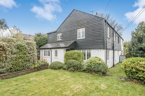 4 bed property, in Parbrook, £675,000