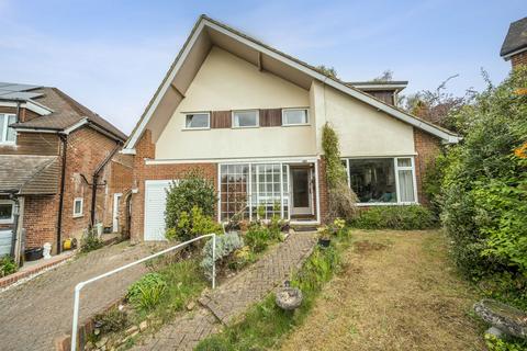 4 bed property, in Hardinge Avenue, £900,000