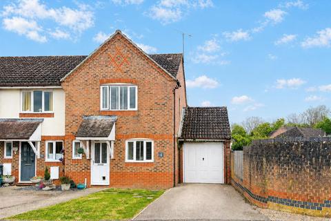 3 bed property, in Mocatta Way, £425,000