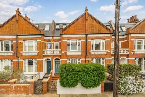 5 bed property, in Bowerdean Street, £2,100,000