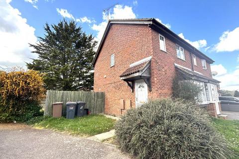 3 bed property, in Fieldfare Green, £340,000