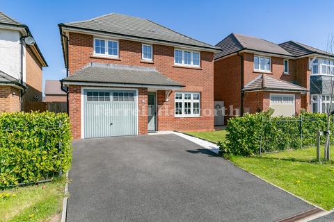 4 bed property, in Mary Rose Drive, £315,000