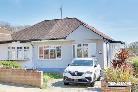 3 bed property, in Edmunds Avenue, £415,000