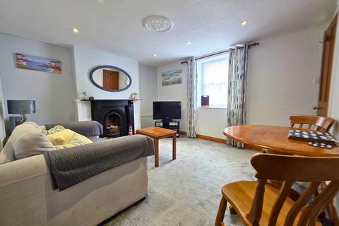 1 bed property, in Alexandra Road, £175,000