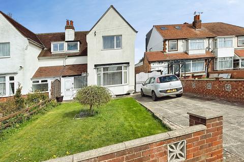 3 bed property, in Scraptoft Lane, £375,000