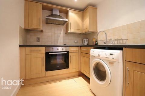 2 bed property, in Concord Street, £145,000