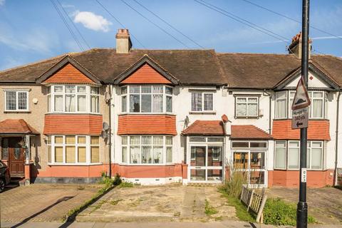 4 bed property, in Green Lane, £625,000