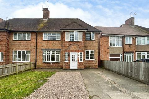 2 bed property, in Scraptoft Lane, £280,000