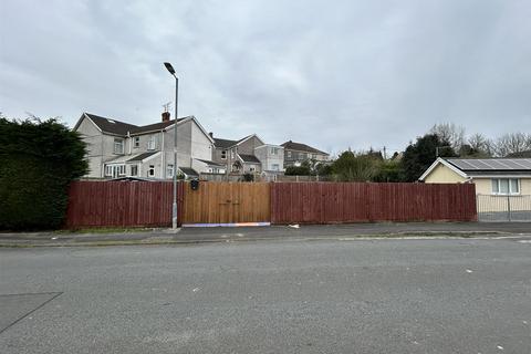 Studio, in Toft Place, £39,995