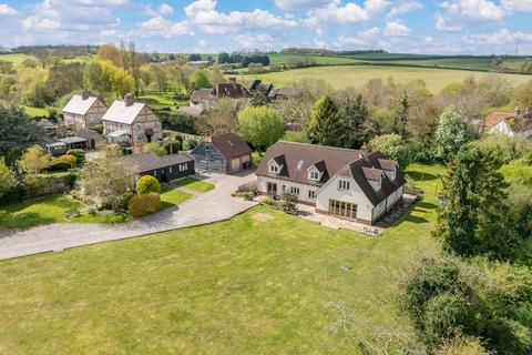 5 bed property, in Shaftenhoe End, £1,600,000