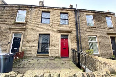 2 bed property, in Dodds Royd, £70,000