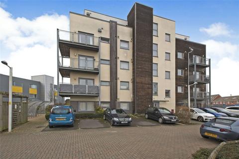 2 bed property, in Bennett Place, £240,000