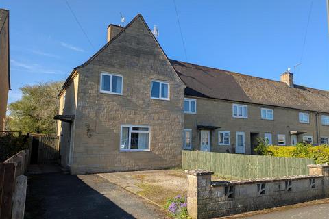 3 bed property, in Rye Close, £325,000