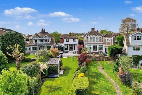 3 bed property, in Molember Road, £1,150,000