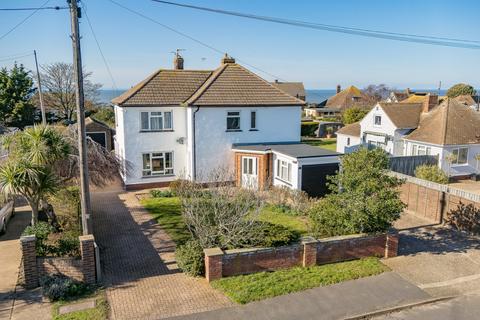3 bed property, in Bernard Crescent, £550,000