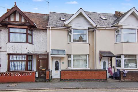 4 bed property, in Edward Street, £220,000
