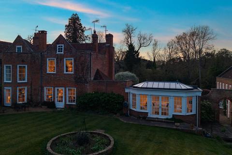 3 bed property, in Pendell Road, £1,000,000