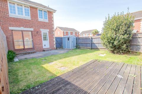 3 bed property, in Grace Road, £260,000