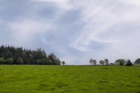 Studio, in Hill View Meadow (just under 5 acres), £59,000