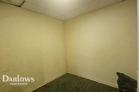 2 bed property, in Porth CF39 8, £45,000