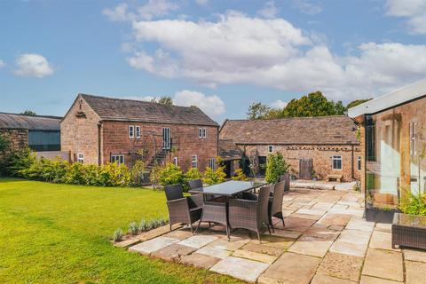 6 bed property, in Dethick, £860,000