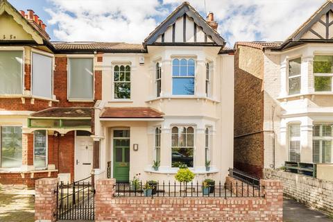 3 bed property, in Adelaide Road, £1,050,000