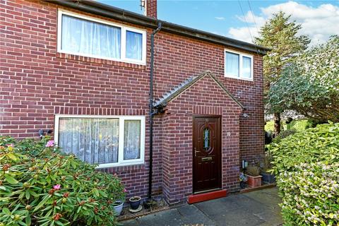 3 bed property, in Woodhall Grove, £155,000