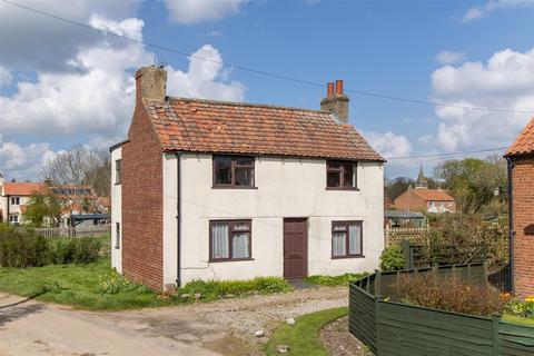 3 bed property, in West Lutton, £250,000