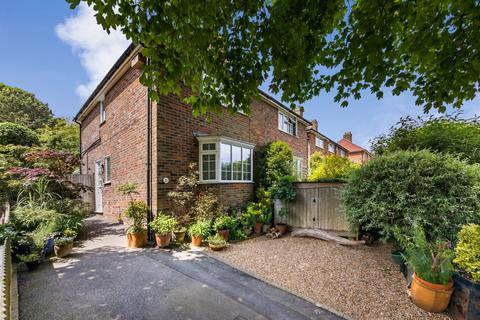 2 bed property, in East Way, £550,000