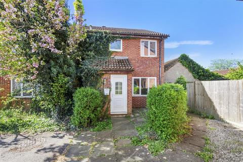 3 bed property, in Lansdowne Way, £365,000