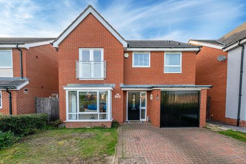 4 bed property, in Oval Drive, £410,000