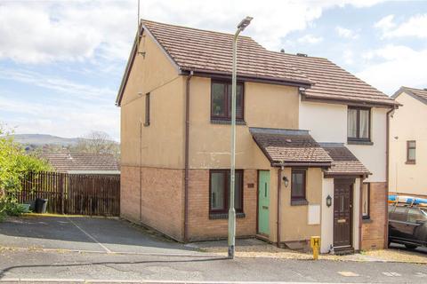 2 bed property, in Tavistock, £189,950