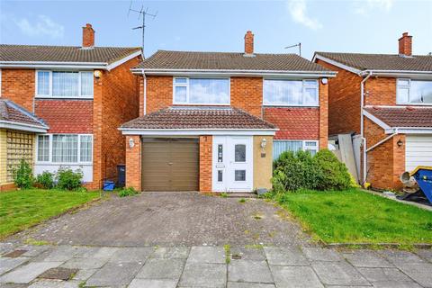 4 bed property, in Toland Close, £475,000