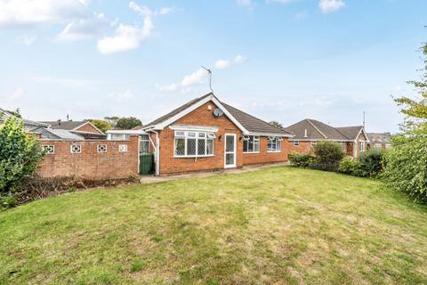 3 bed property, in Waltham, £177,500
