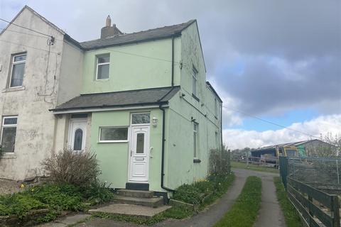 2 bed property, in Corvan Terrace, £175,000